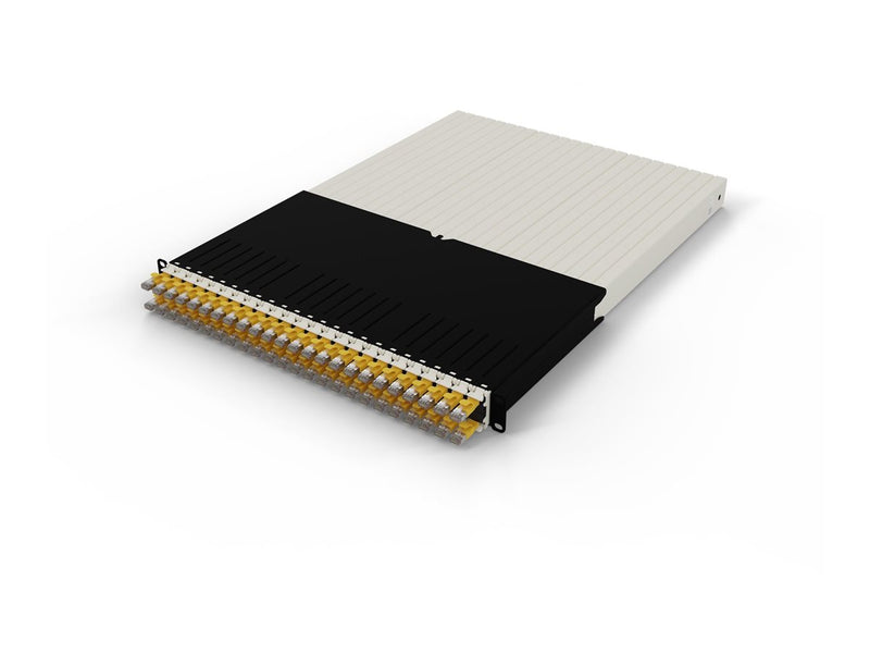 Patchbox Kabeleinzugssystem – Ordnung im Rack mit 24 Kabeln