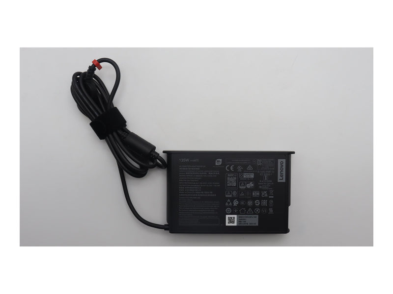 Lenovo Netzteil – 135 Watt, flache Bauform