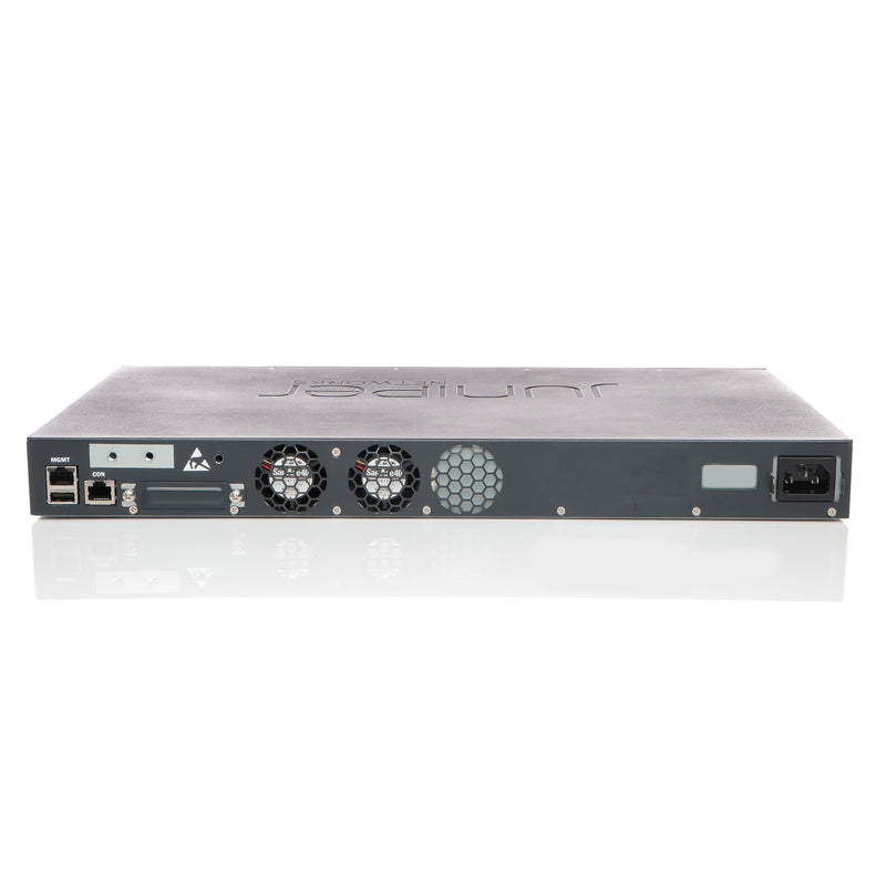 Juniper 24-Port Switch – Platzsparend und verwaltbar