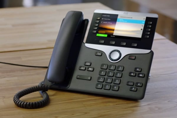 Cisco VoIP-Telefon – Exzellente Audioqualität, Freisprecheinrichtung