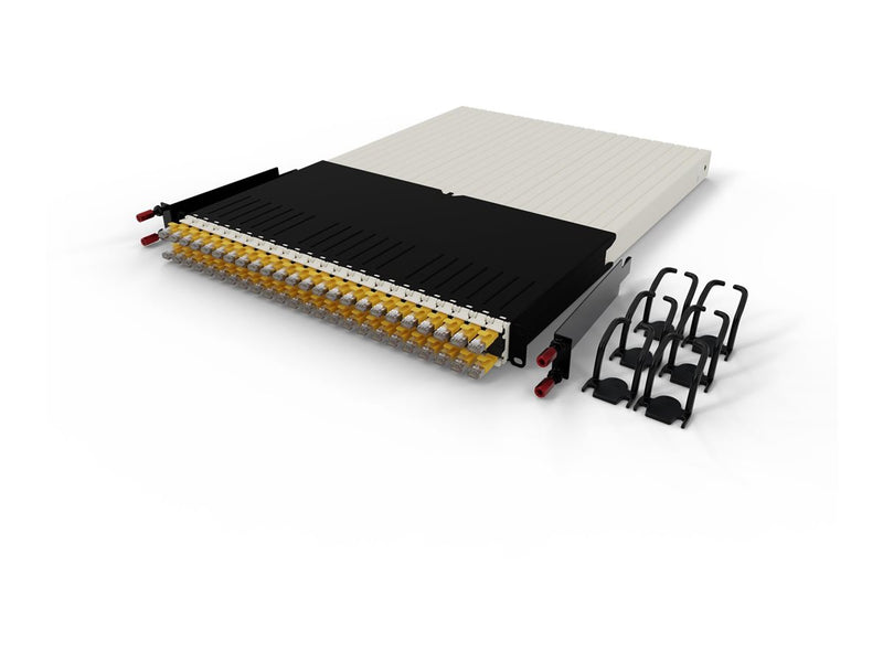Patchbox Kabeleinzugssystem – Ordnung im Rack mit 24 Kabeln