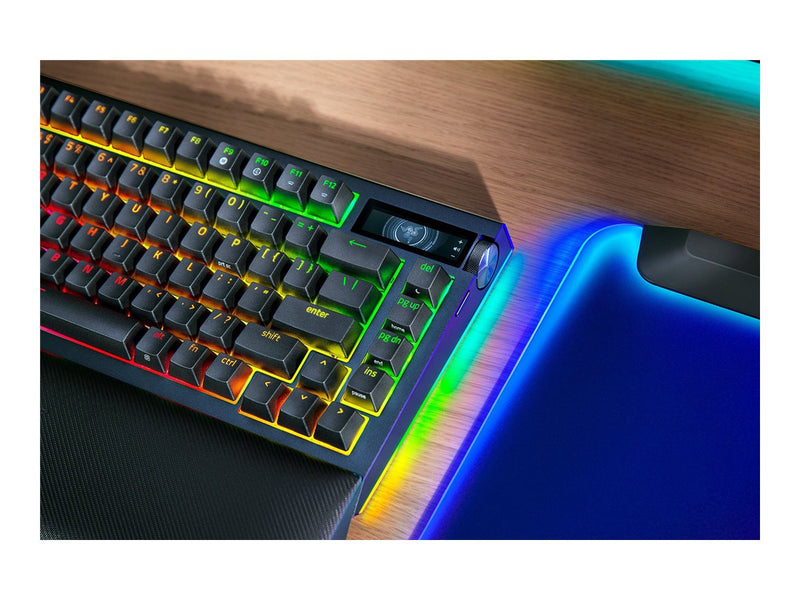 Razer BlackWidow V4 Pro Tastatur – OLED-Display, kabellos